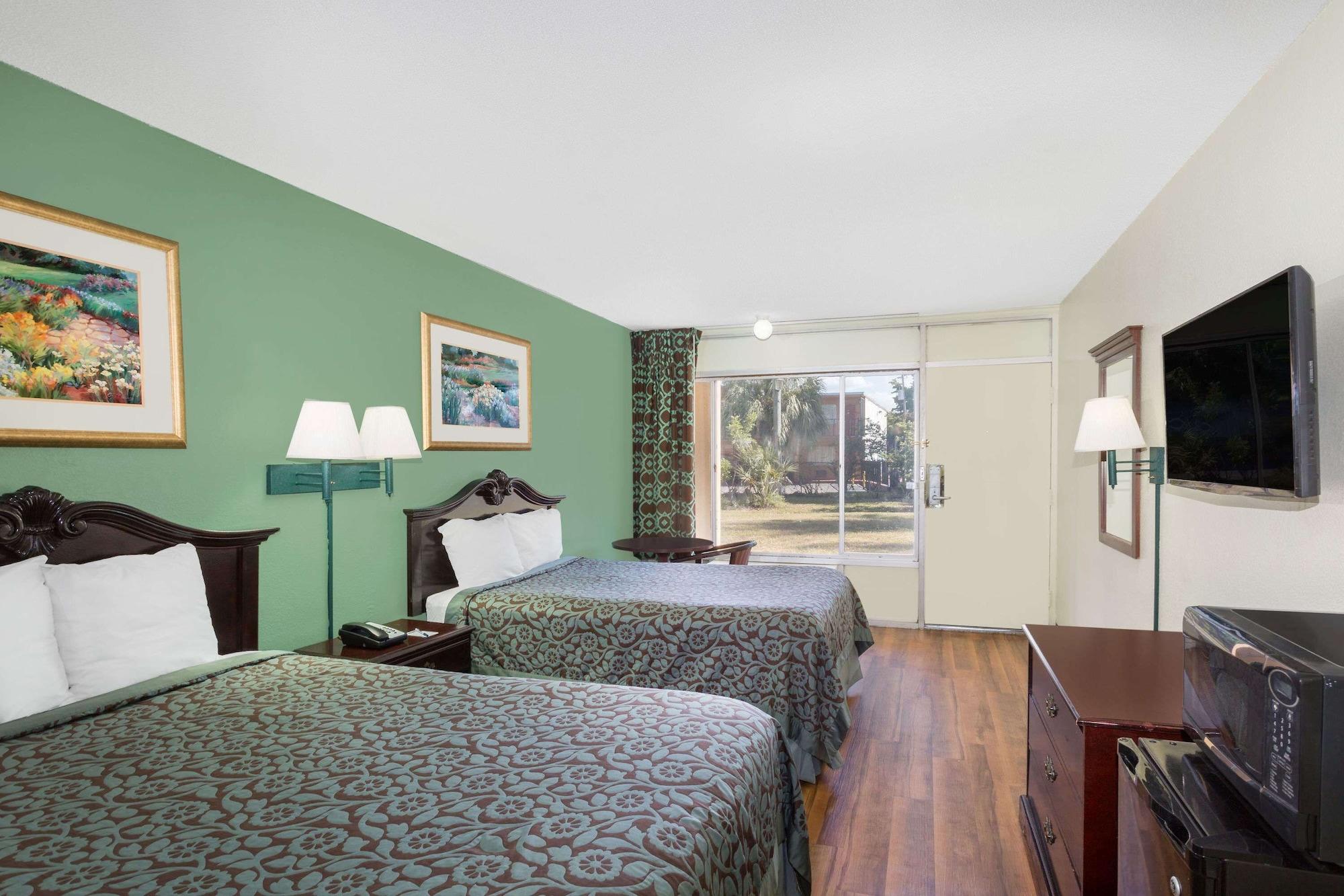 Travelodge By Wyndham Fort Myers North North Fort Myers Exterior foto