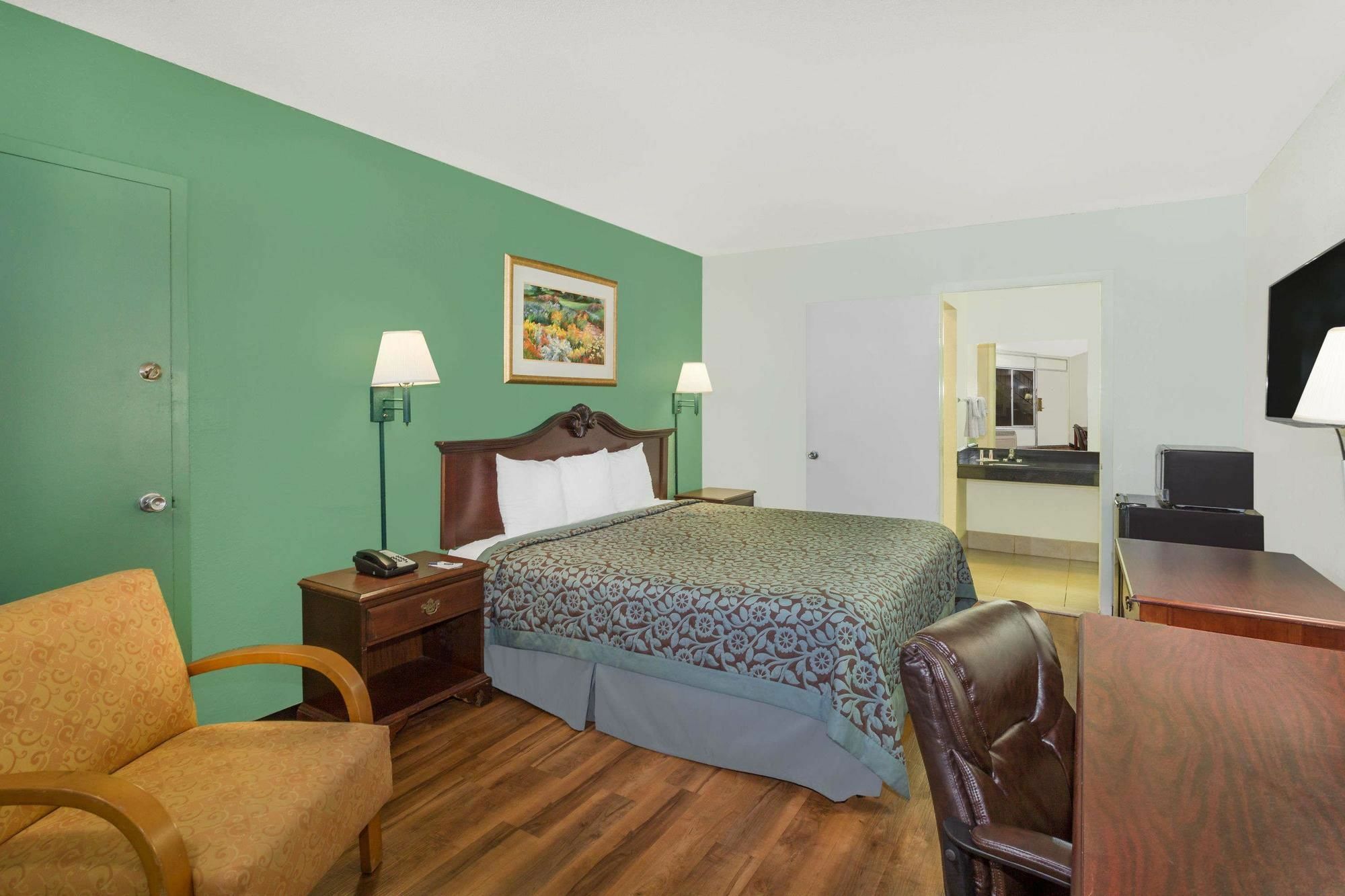 Travelodge By Wyndham Fort Myers North North Fort Myers Exterior foto