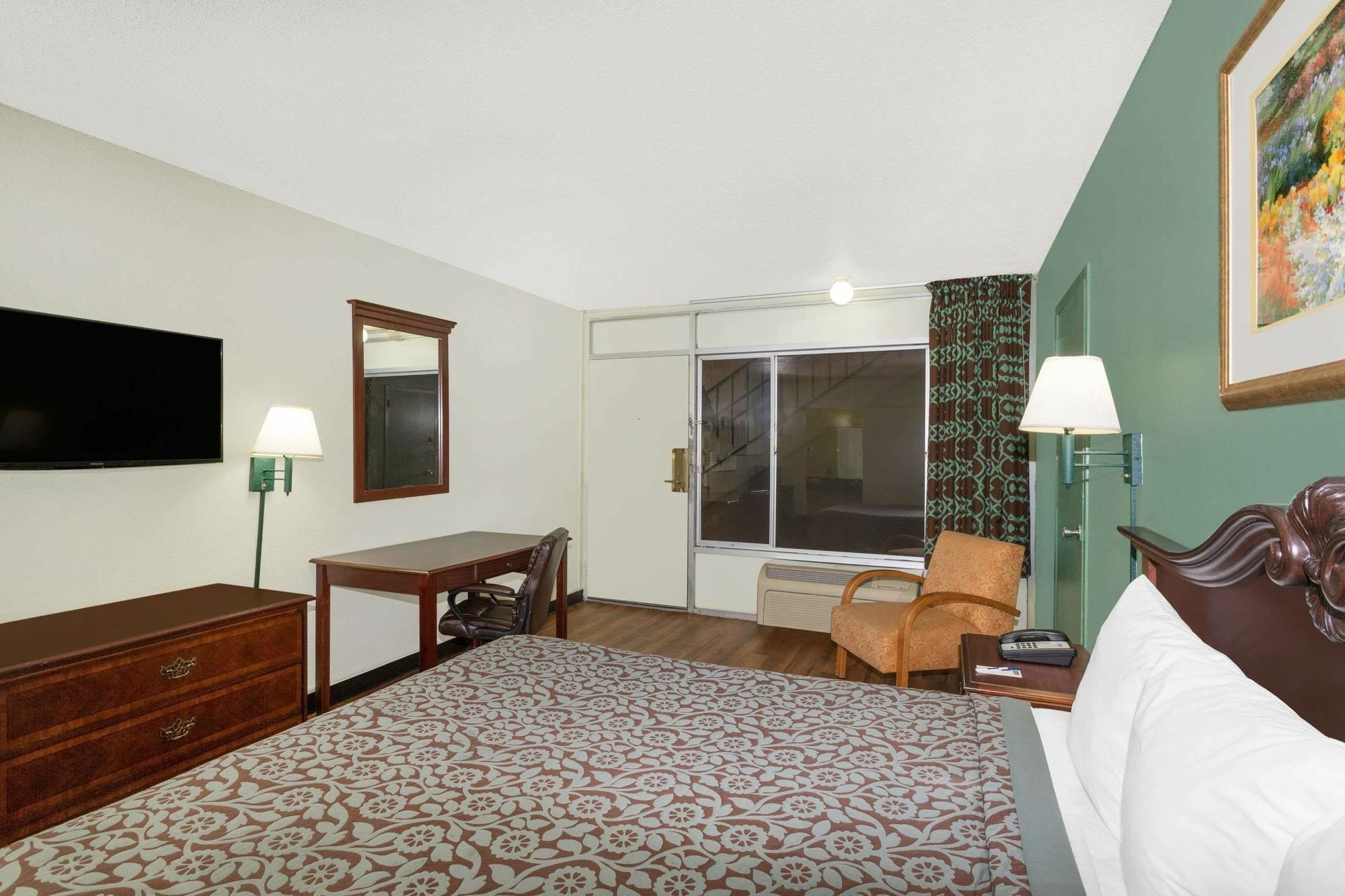 Travelodge By Wyndham Fort Myers North North Fort Myers Exterior foto