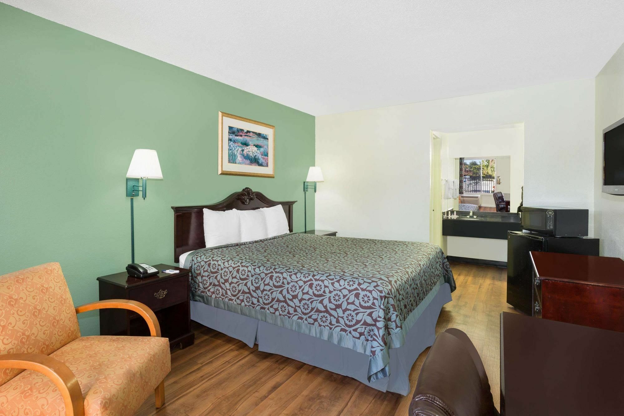 Travelodge By Wyndham Fort Myers North North Fort Myers Exterior foto